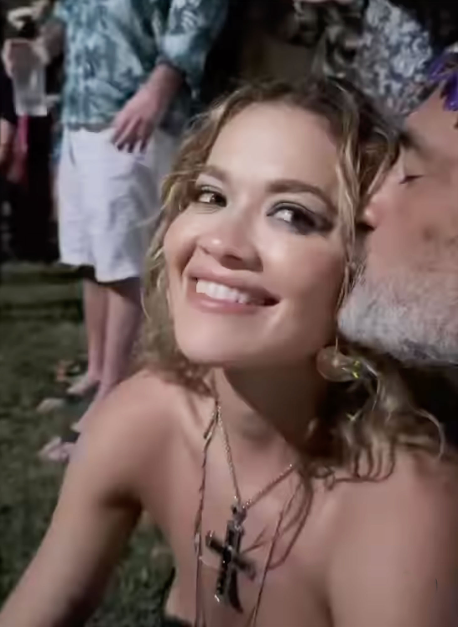 Taika Waititi ve Rita Ora, 2024 Emmy Ödülleri'nde Zarif Bir Randevu Gecesi Yaşıyor