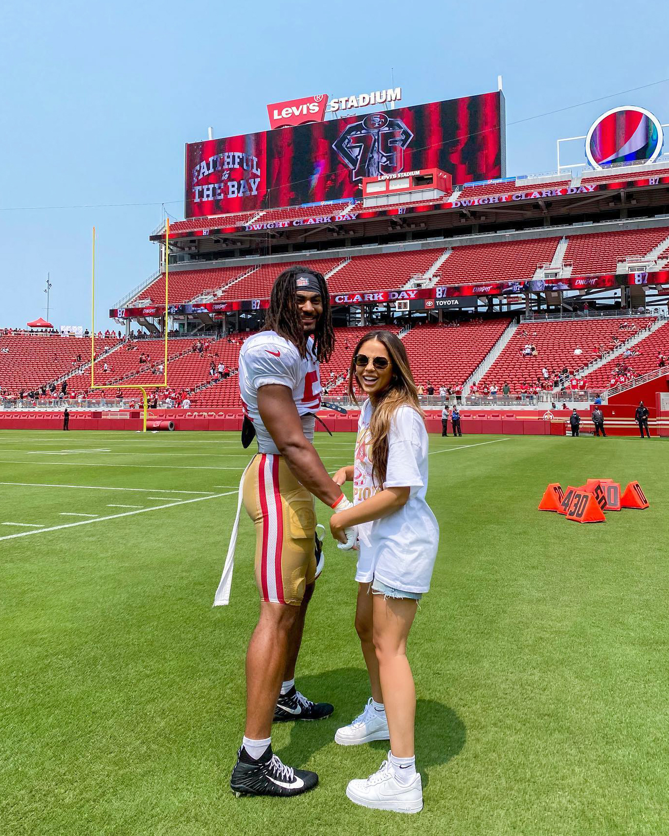 Bachelor's Sydney Warner Hugs 49ers Fred Warner Before Super Bowl LVIII