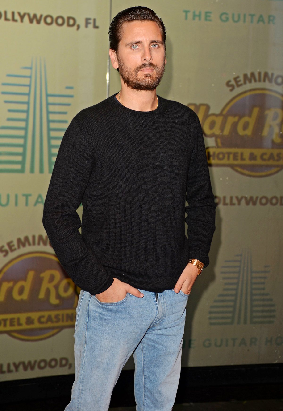 Scott Disick Shares Cryptic Message Calling Out Fake People Us Weekly 