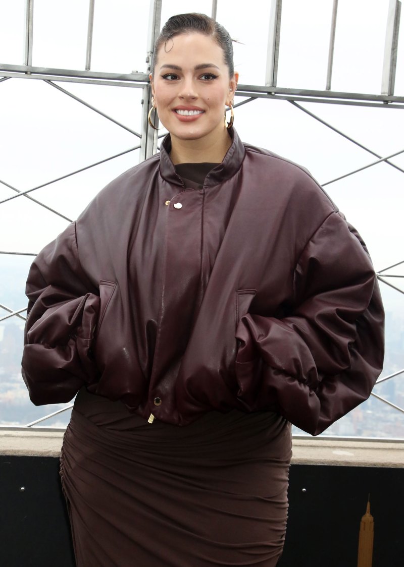 Ashley Graham Embraces Bare Postpartum Stomach 1 Year After Welcoming Twin Sons hoop earrings
