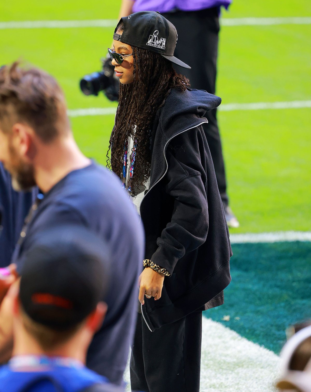 Blue Ivy Carter Looks JUST Like Beyoncé At Super Bowl LVII w/ Dad