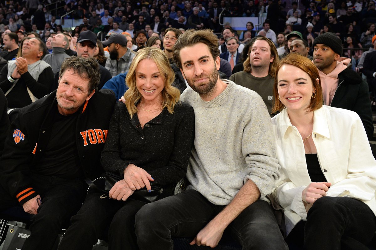 Emma Stone and Husband Dave McCary Have Rare Date Night at Knicks