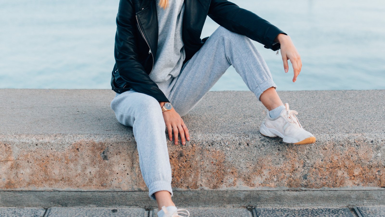 How to style jogger pants this winter