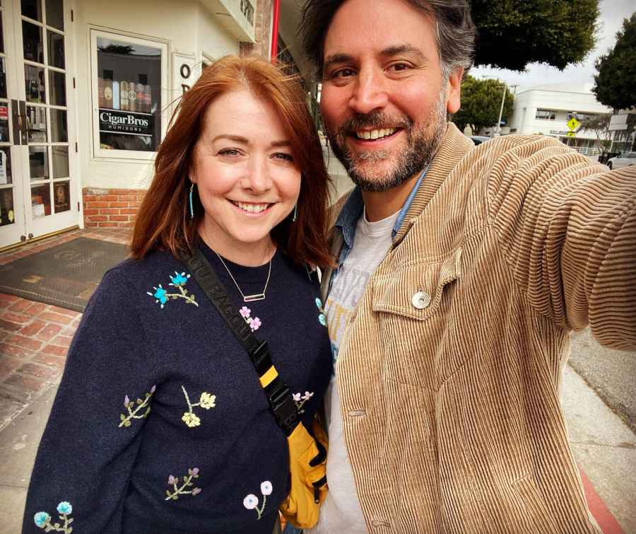 'HIMYM' Reunion! Josh Radnor Selfies With Alyson Hannigan: 'Love This Gal'