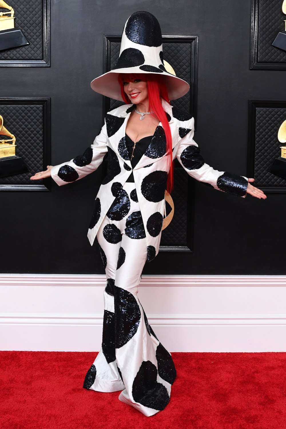 Grammys 2023 Shania Twain Commands Attention in Polka Dots Us Weekly