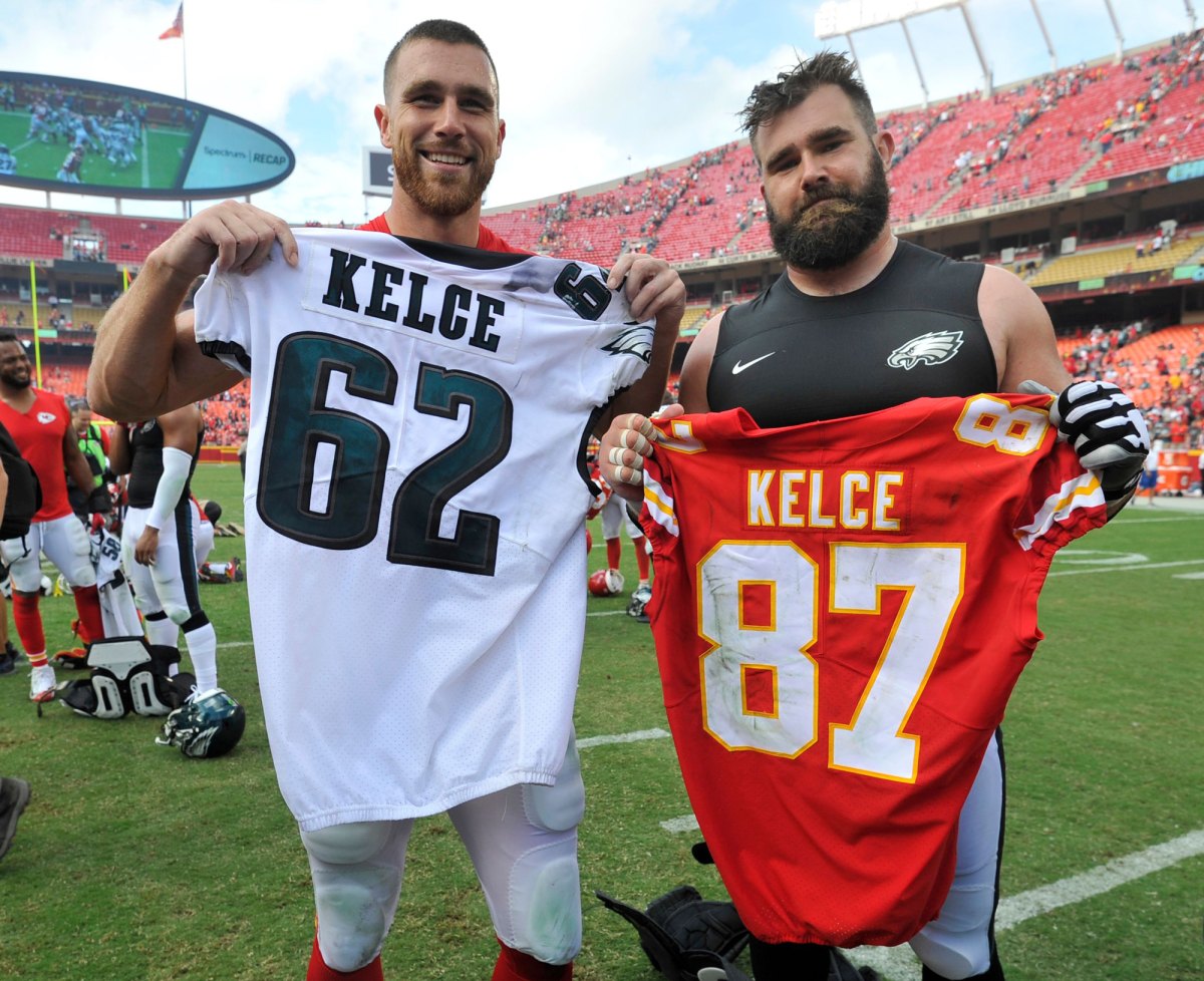 Travis, Jason Kelce Hug After Chiefs Beat Eagles in Super Bowl