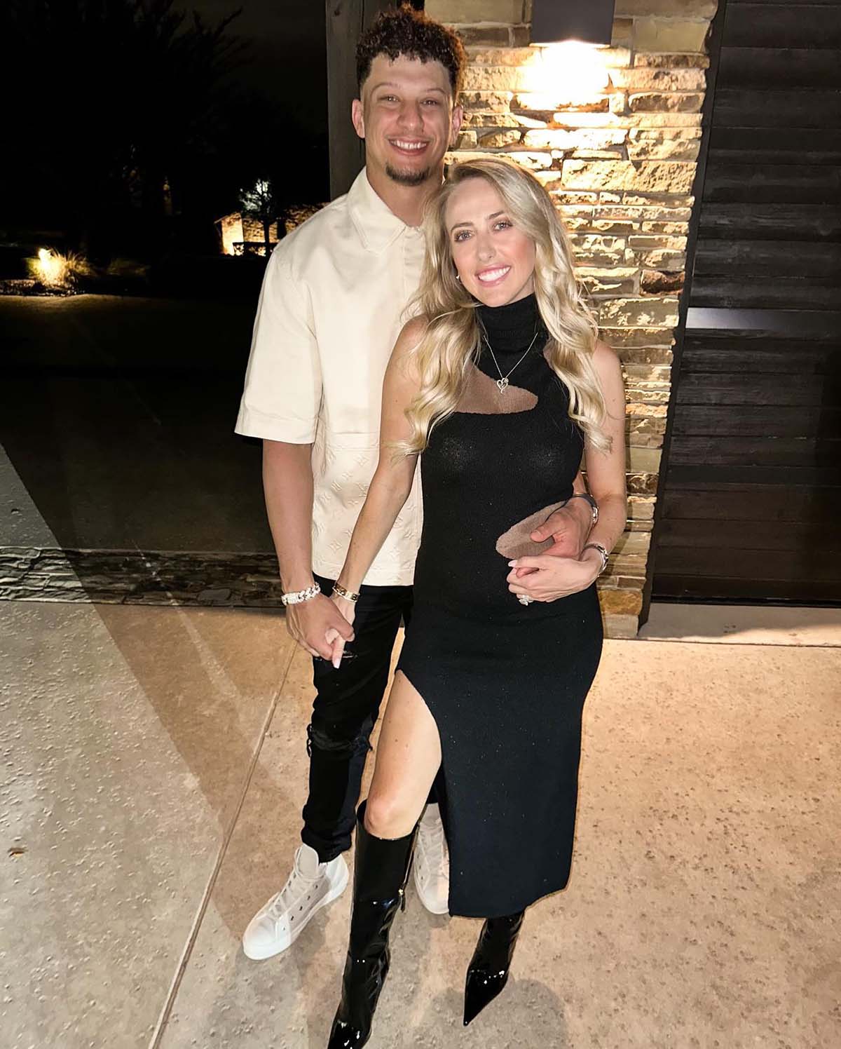 Chiefs' Patrick Mahomes marries high school sweetheart Brittany