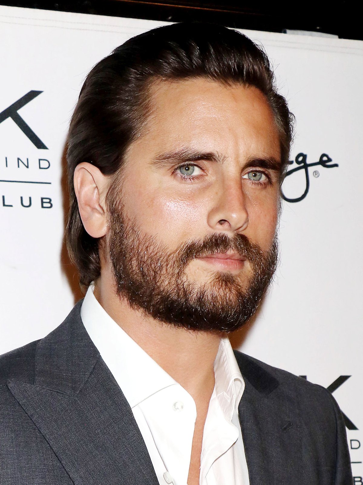 Kourtney Kardashian Splits From Scott Disick After He's Caught With Ex ...