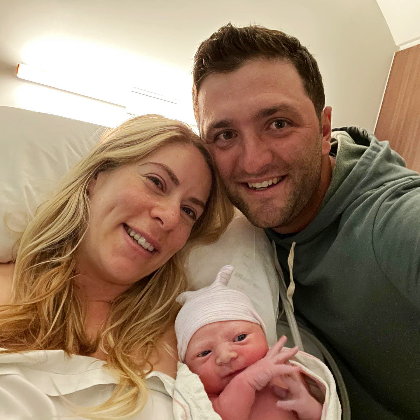 Zeitleiste der Beziehung zwischen Golfer Jon Rahm und seiner Frau Kelley Cahill