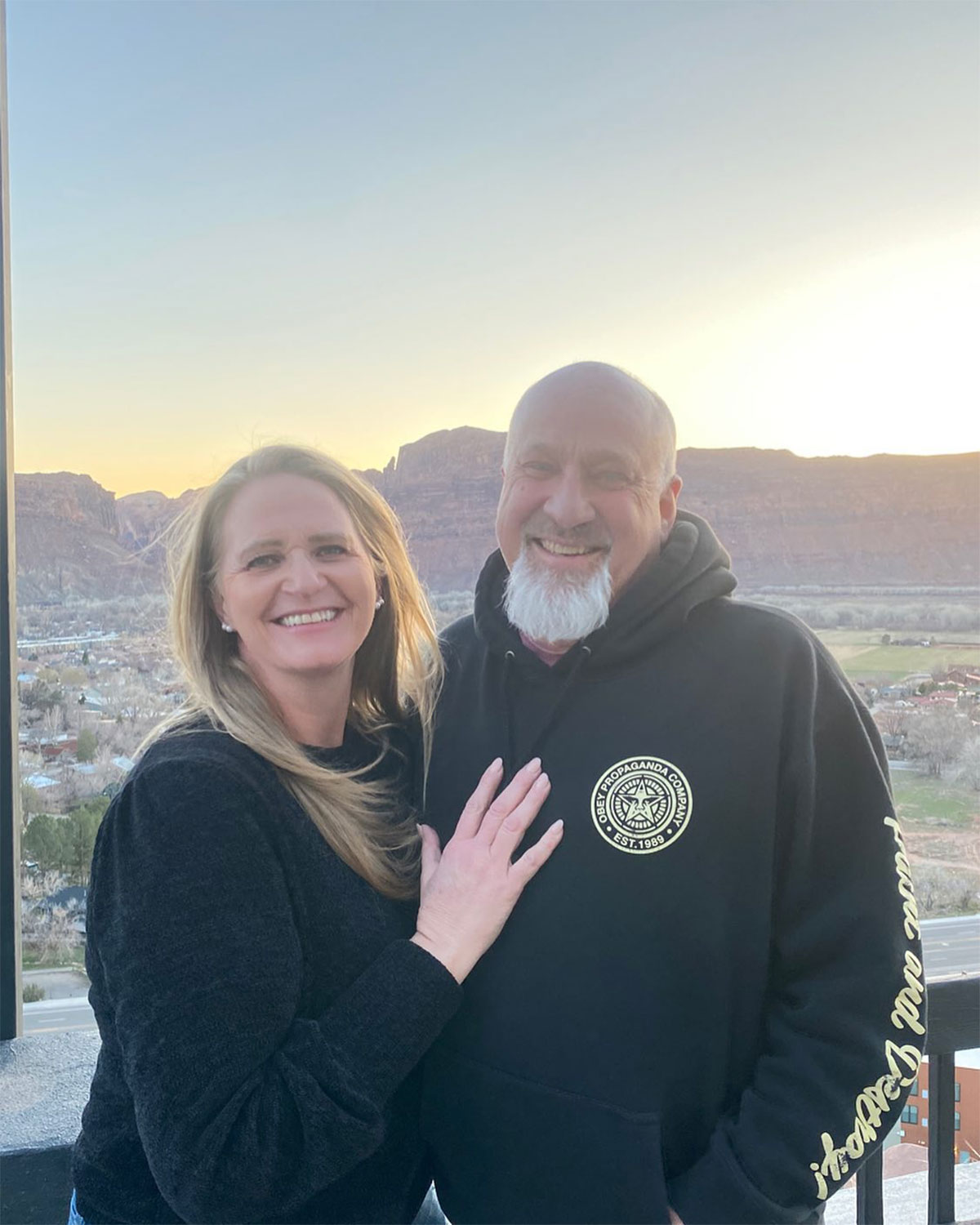 Christine Brown celebra un año 'increíble' casada con David Woolley