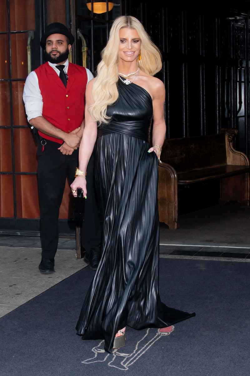 Jessica Simpson Hot Pics