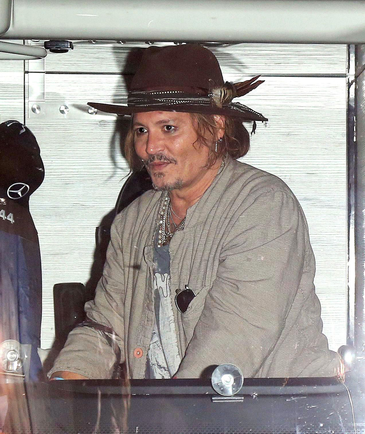 Dior  le nouveau contrat en or signé par Johnny Depp  Capitalfr