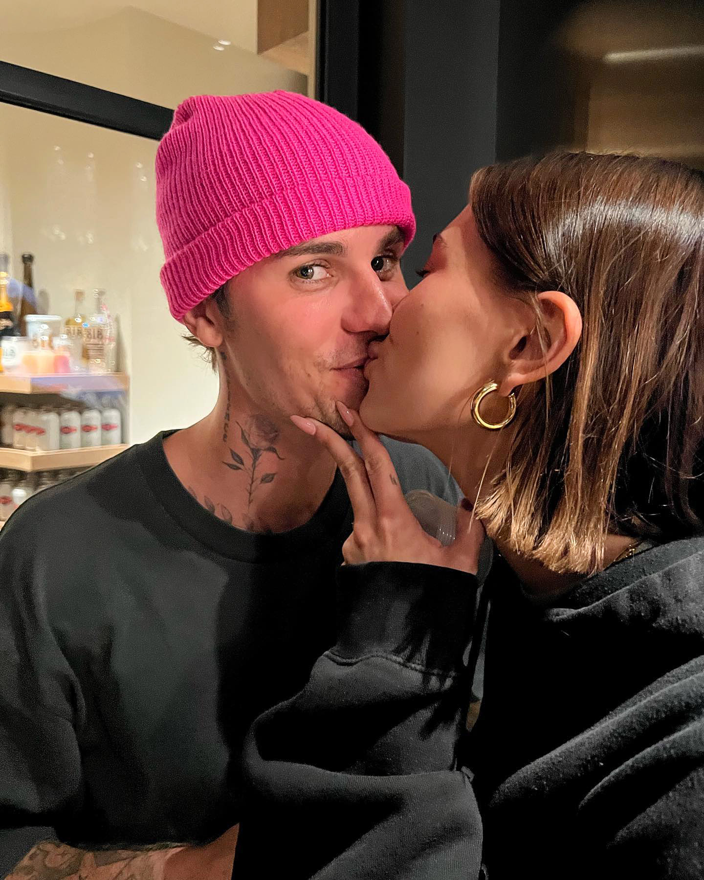 Os melhores momentos de estilo de casal de Justin Bieber e Hailey Bieber