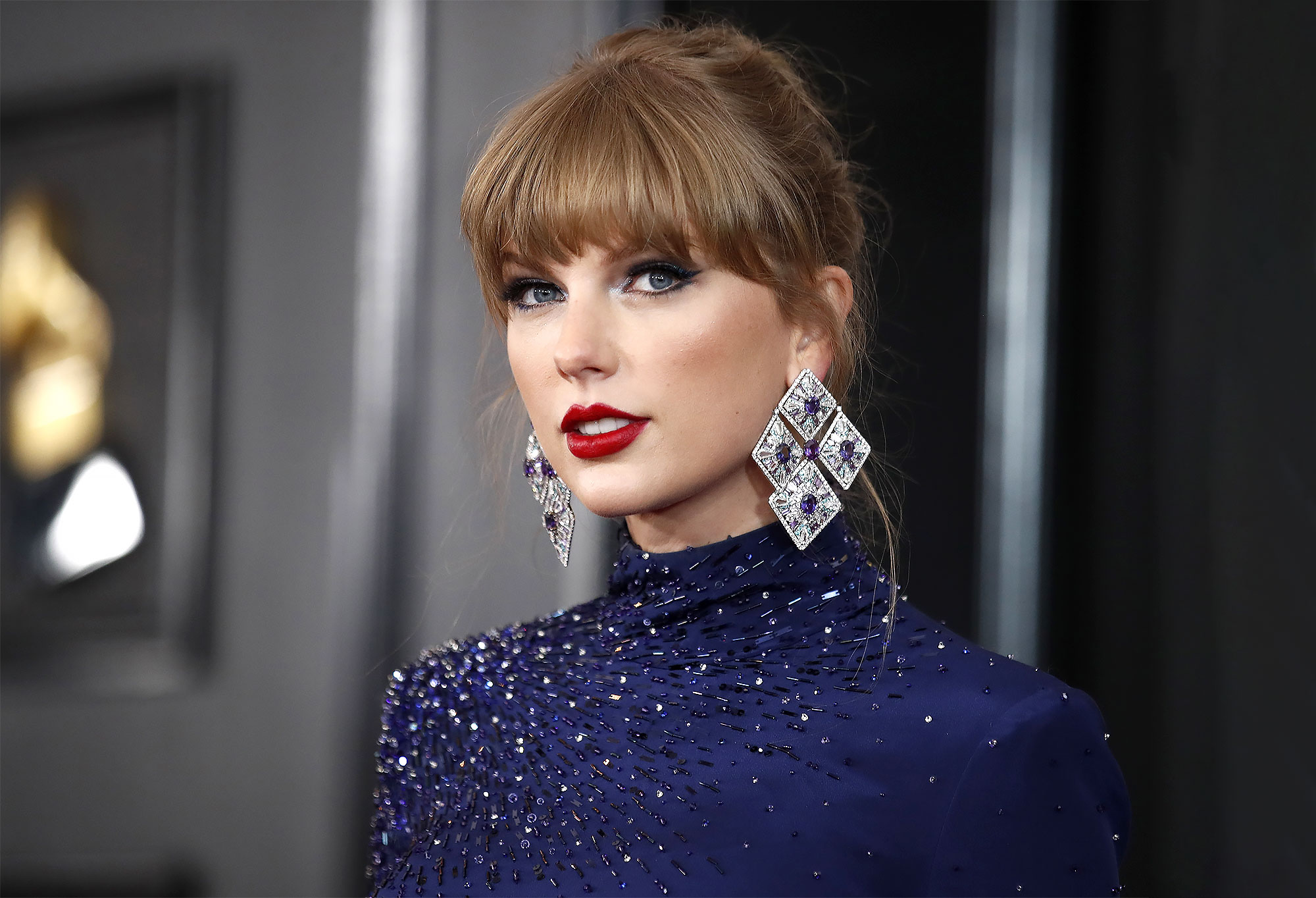 Why Taylor Swift Didnt Attend The 2023 Met Gala Red Carpet 