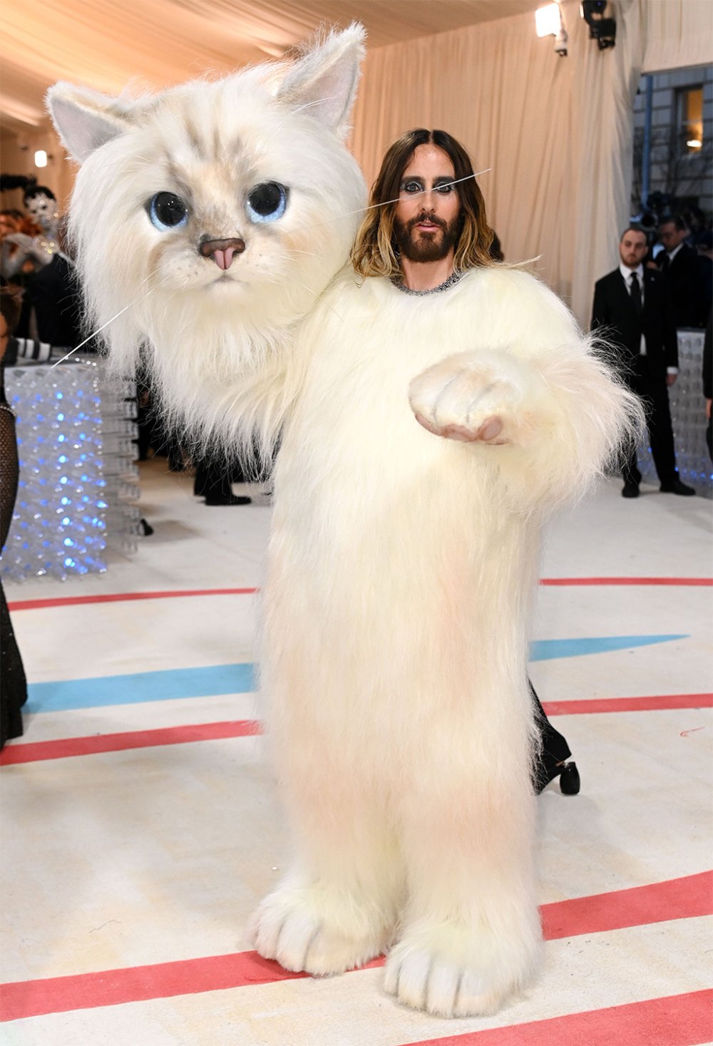 Karl Lagerfeld's cat Choupette was unimpressed by Jared Leto's Met Gala  costume