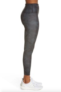 nordstrom-half-yearly-sale-zella-leggings-side-1