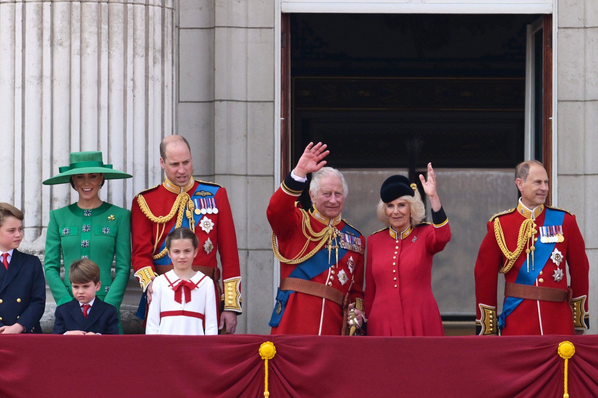 好評低価TROOPING THE COLOR ROYAL MAIL STAMPS コレクション