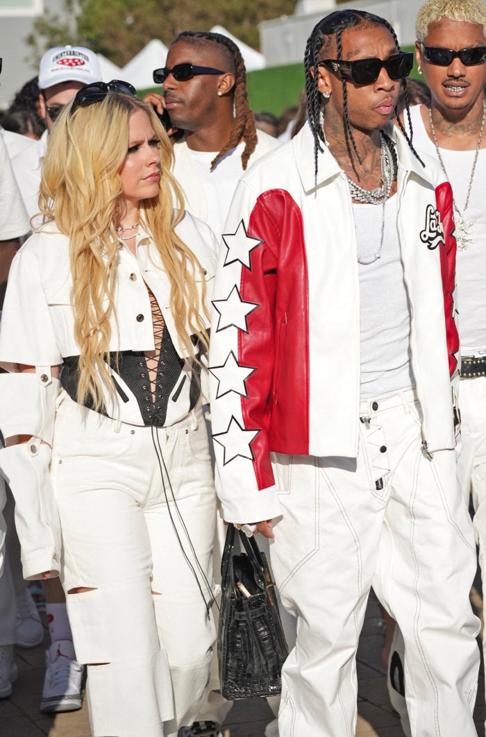 Avril Lavigne et son ex Tyga aperçus ensemble à la fête de Malibu