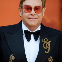 Elton John Celebrities Mourn Tony Bennett Death