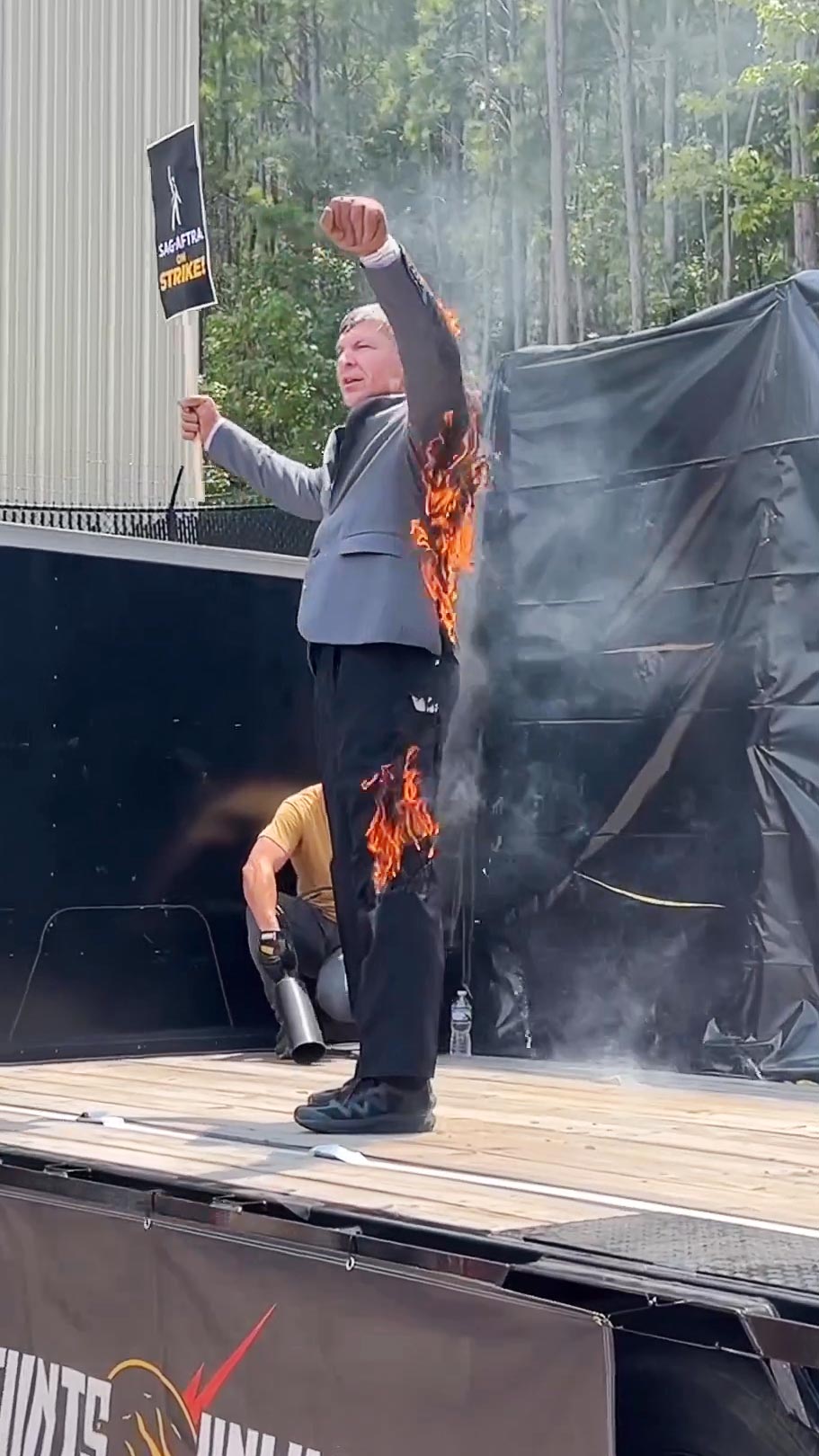 Indiana Jones Performer Lights Himself on Fire on SAG-AFTRA Picket Line 274