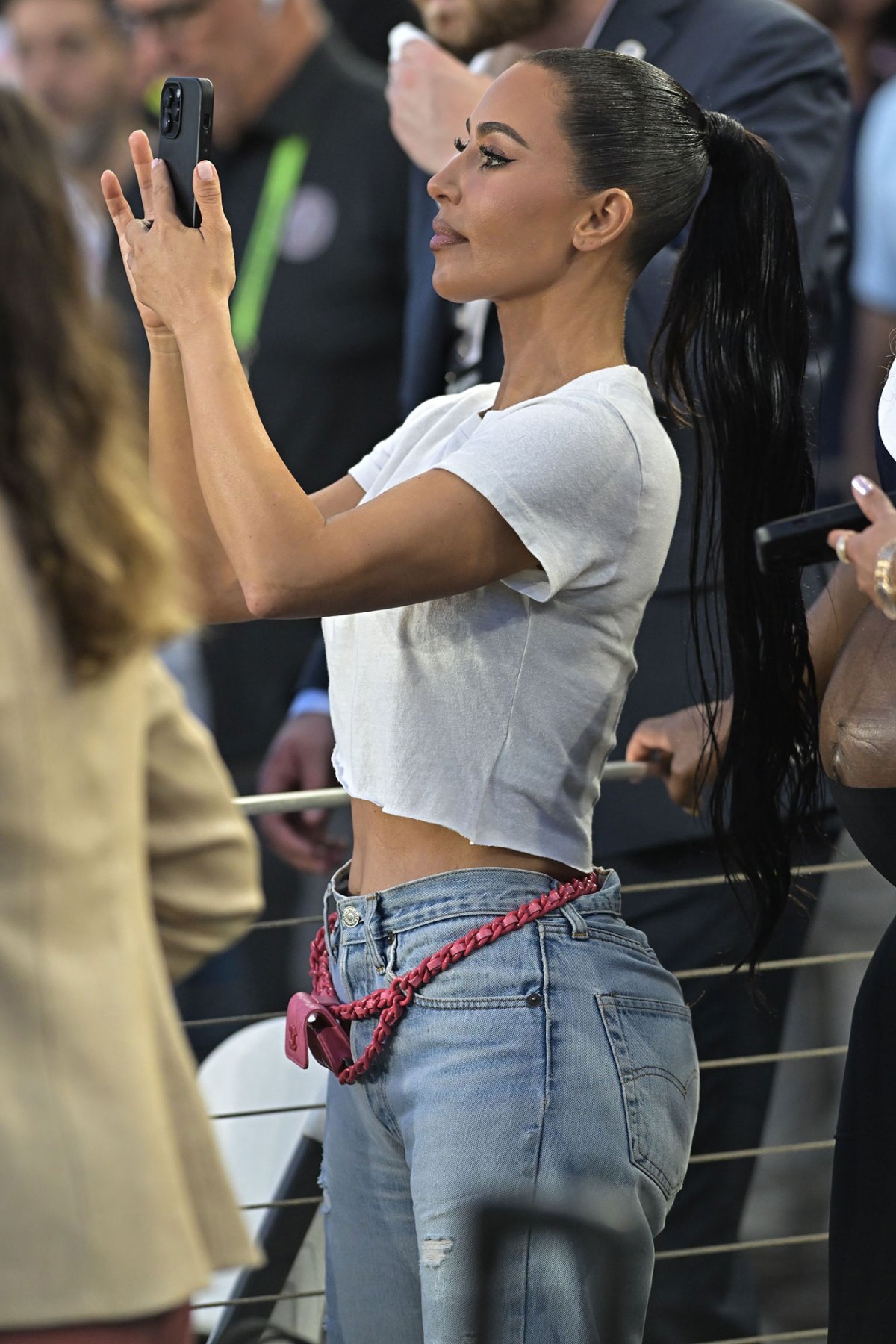 Belt Bag: Celebrities Are Basically Forcing You to Buy a Belt Bag at This  Point