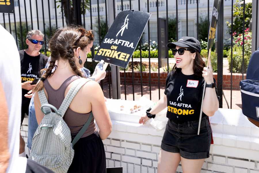 Celebrities Who've Joined the SAG-AFTRA Strike Picket Lines Mara-Wilson