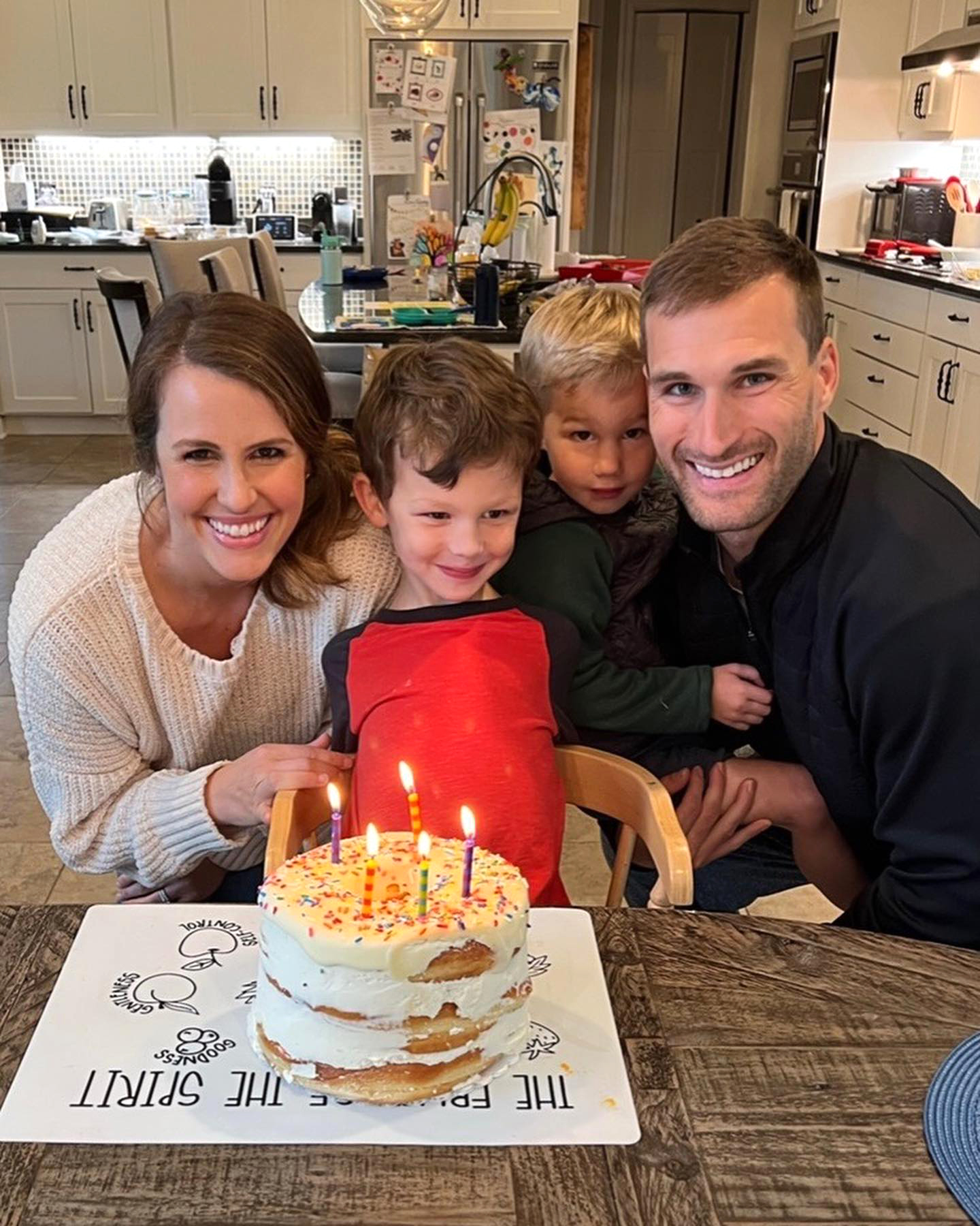 Linha do tempo do relacionamento dos Falcons QB Kirk Cousins ​​​​e sua esposa Julie Hampton