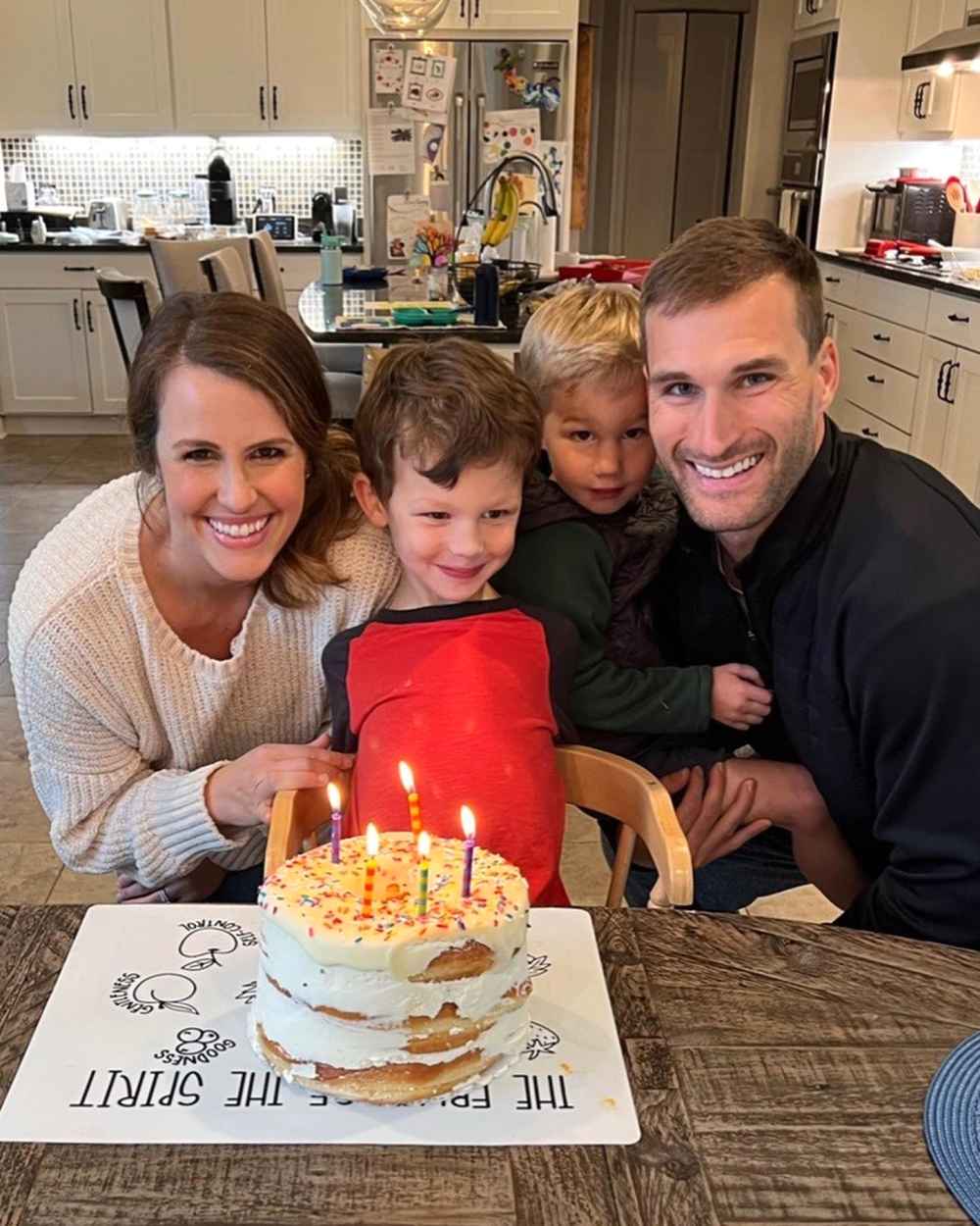 Cronograma de relacionamento do Minnesota Vikings QB Kirk Cousins ​​​​e sua esposa Julie Hampton