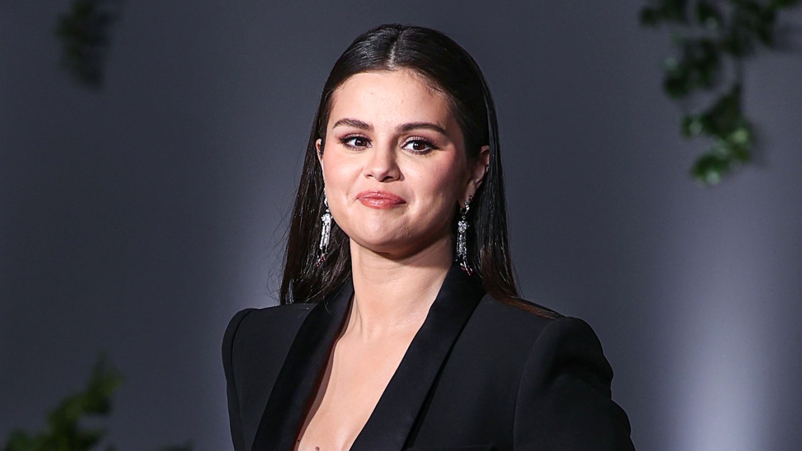 Selena Gomez Is Shocked By TikTok Reason for Her Single Status Amid Jeremy Allen White Rumors
