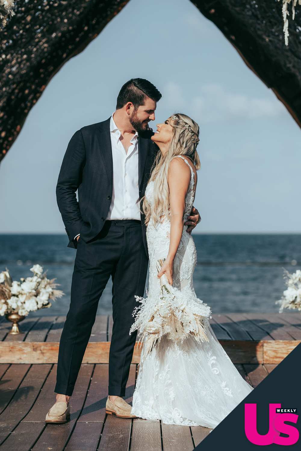 Bachelor Nation's Juelia Kinney Marries Evan Bass' Brother Aaron Bass in Cancun: Photos