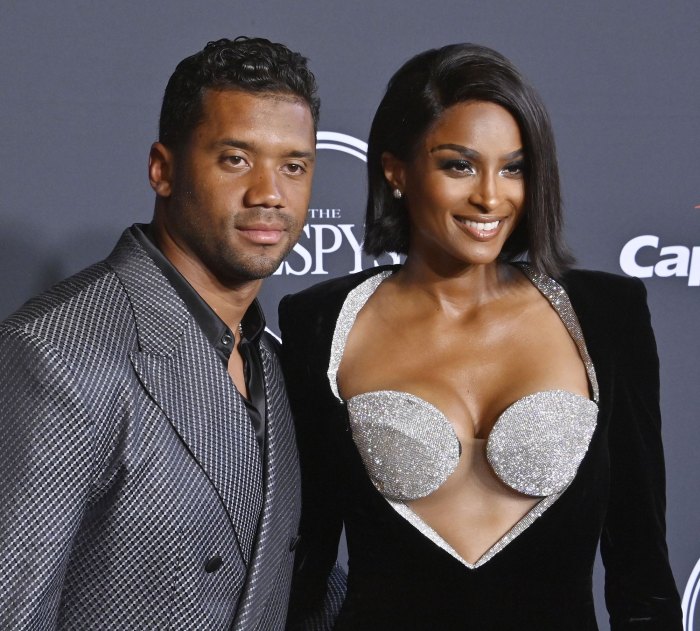 Singer Ciara expecting fourth child, her third with Russell Wilson - ABC  News