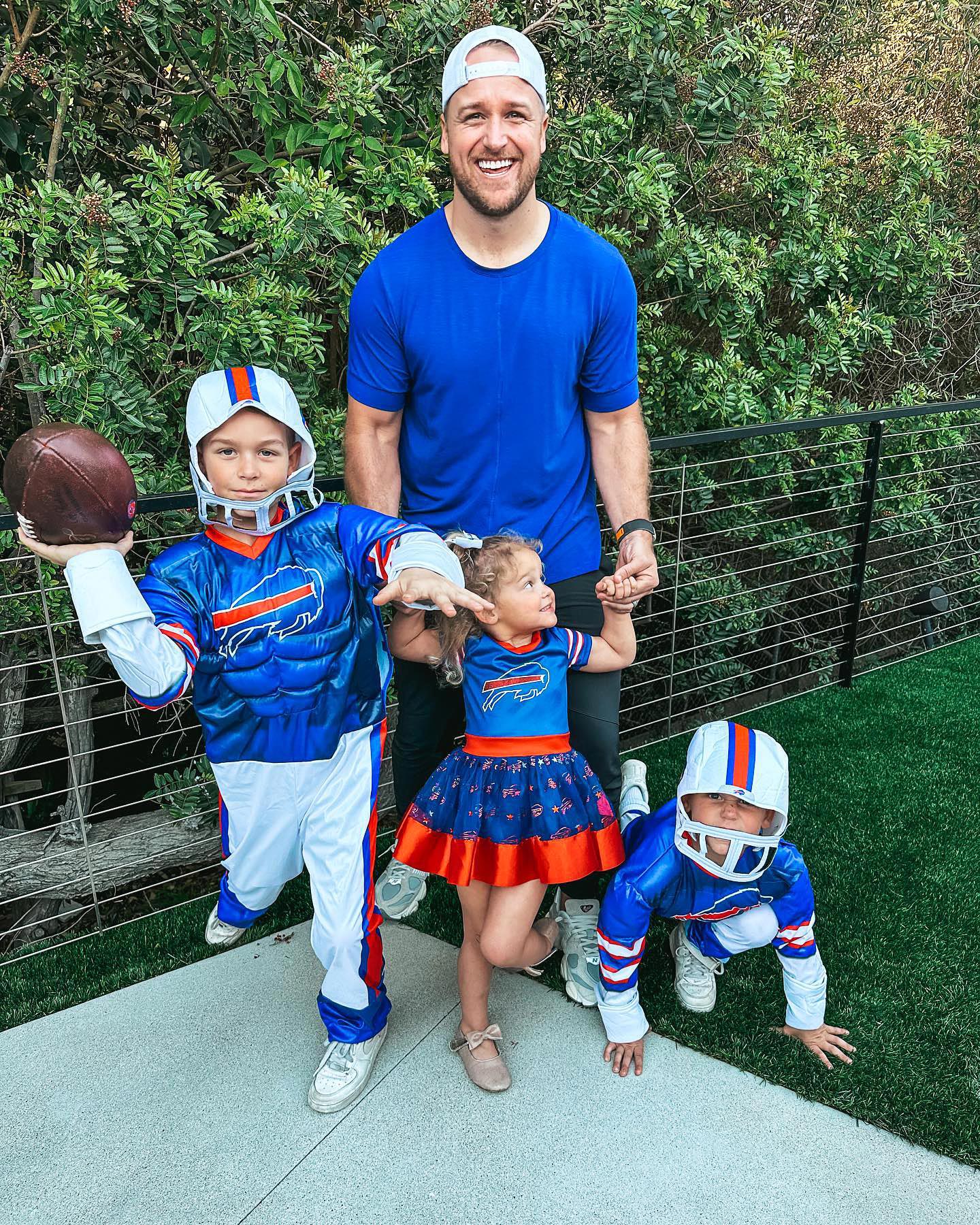 Hottest NFL Dads: Football Players Past and Present With Their Kids