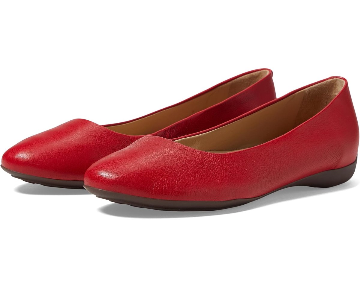 Red Hot Pieces For Fall: Red Shoes and Bags - The Zhush