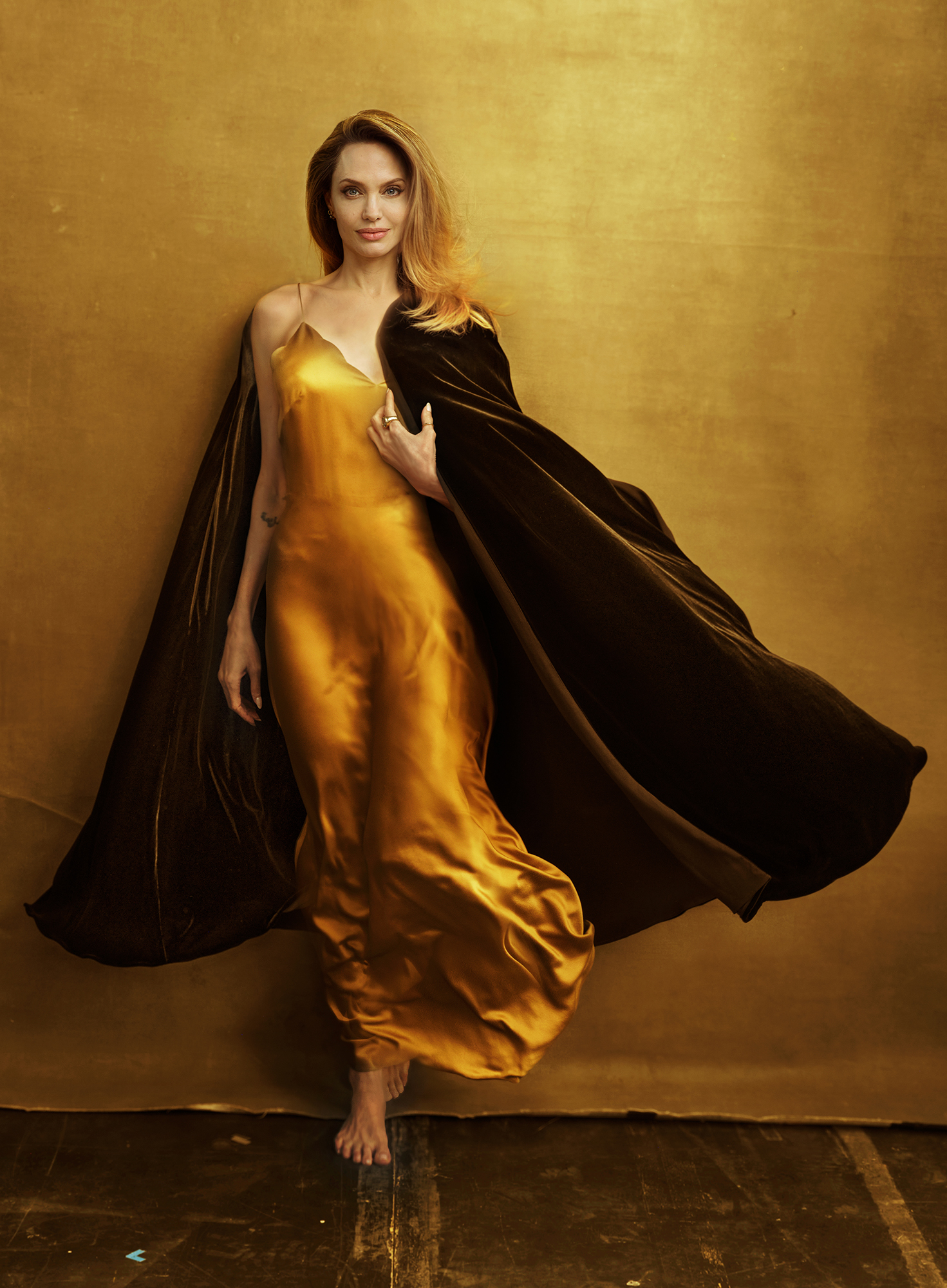 Louis Vuitton Print Ad with Angelina Jolie, Louis Vuitton Magazine