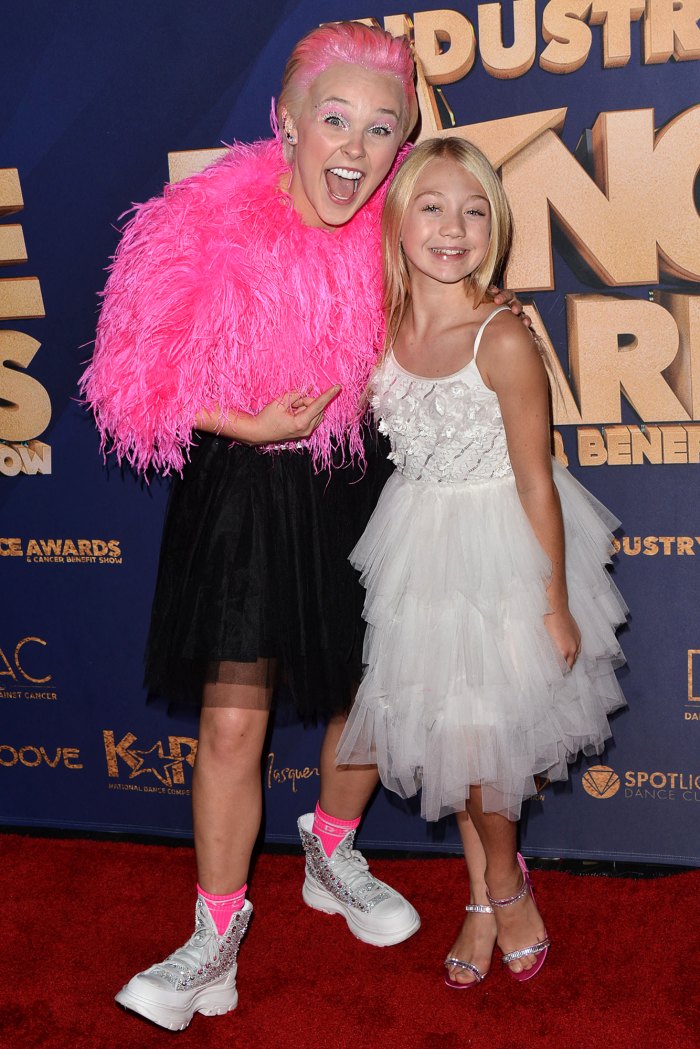JoJo Siwa criticizes online criticism of the first song by 10-year-old Everleigh LaBrant: 'Bullying is not cool'