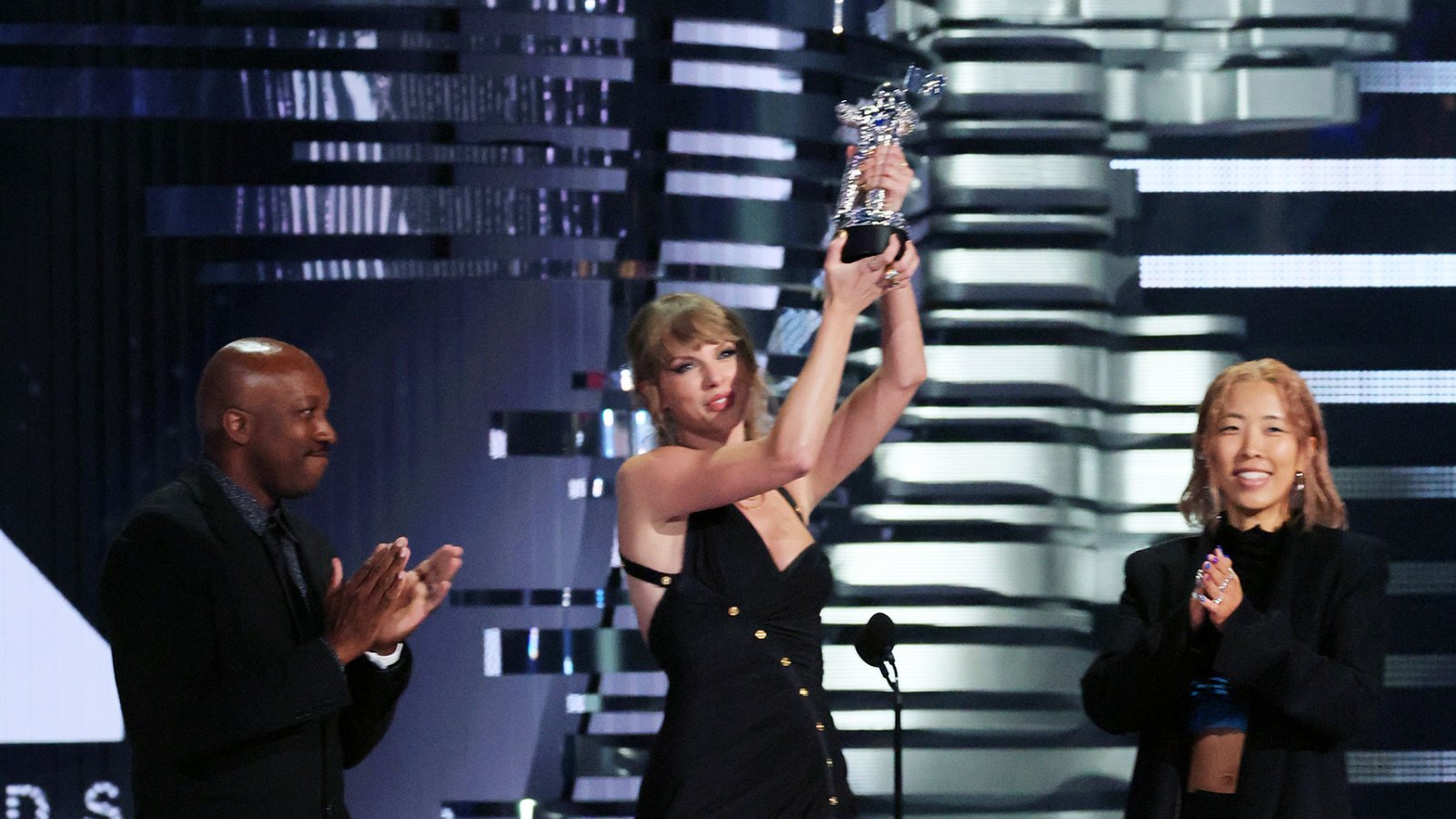 Taylor Swift Makes VMAs History With 2023 Video of the Year Win