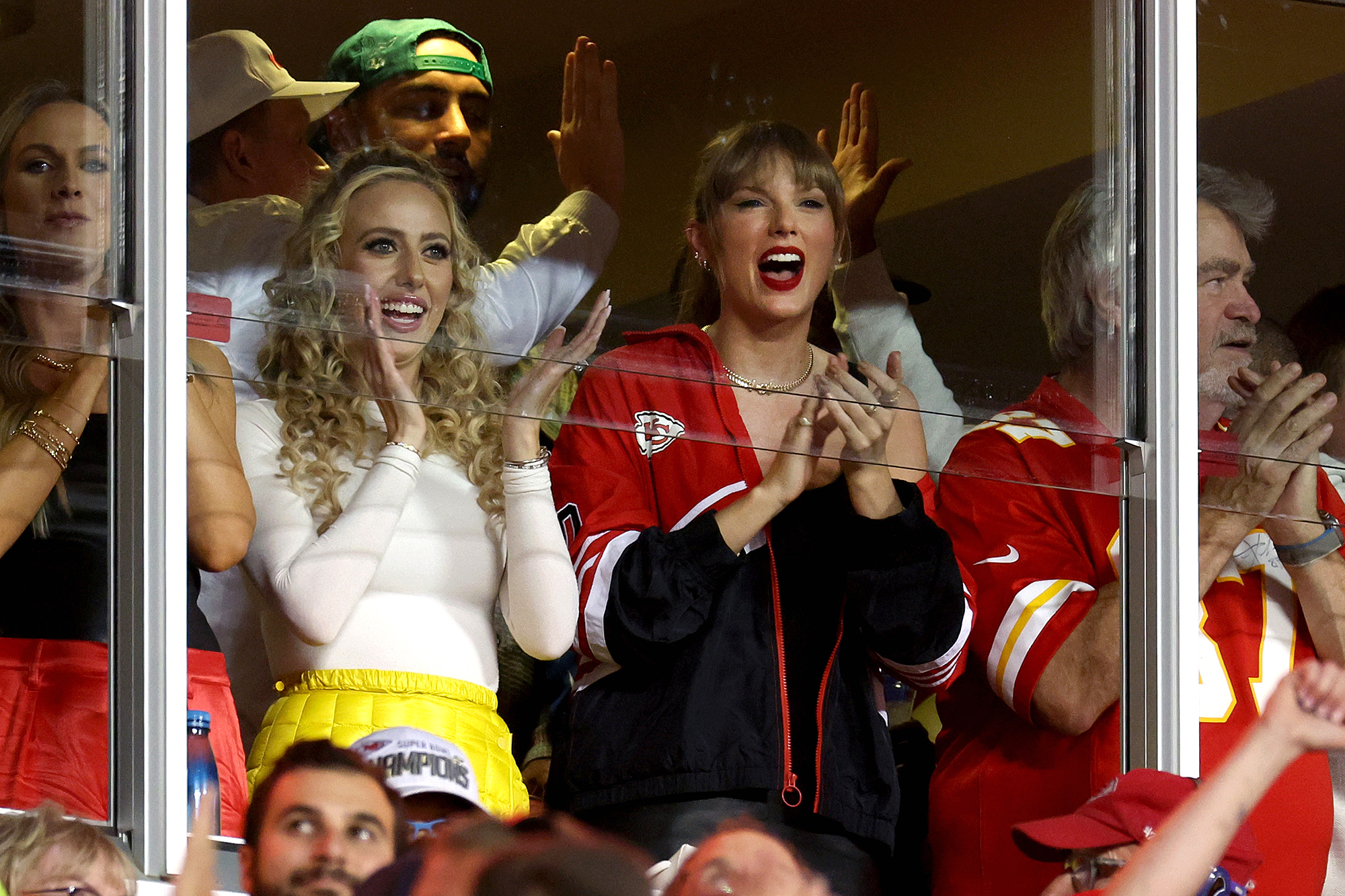 Cada vez que Taylor Swift compareceu a um jogo da NFL para torcer por Travis Kelce