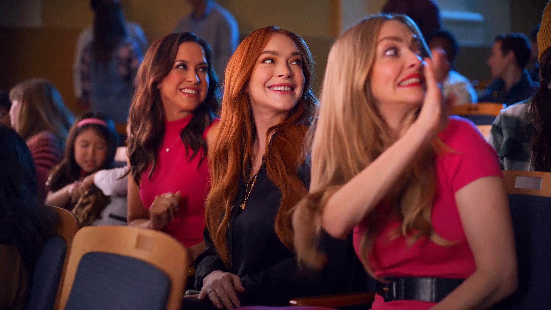 Mean Girls Stars Lindsay Lohan Amanda Seyfried and Lacey Chabert Reunite in Walmart Ad 736