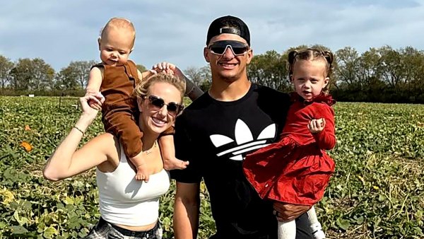 promo Celebs at the Pumpkin Patch in 2023: Mandy Moore, Jessie James Decker and More