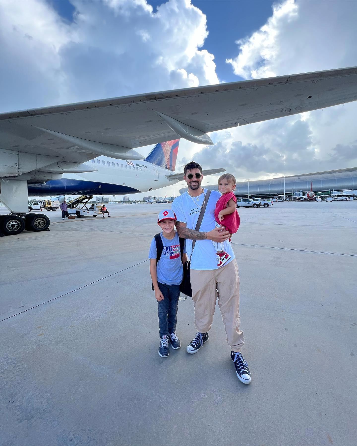 Der Sohn von Phillies-Star Nick Castellanos, Liam, ist sein größter Fan: Familienfotos