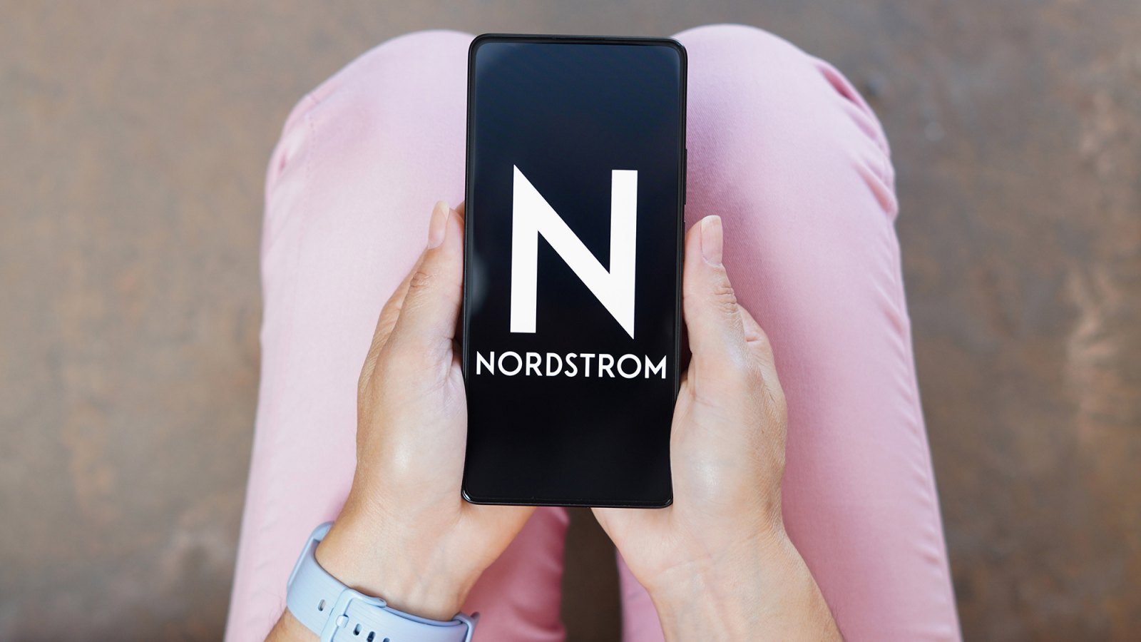 80 Nordstrom Shopping Bag Stock Photos, High-Res Pictures, and Images -  Getty Images