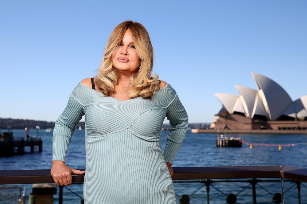 Jennifer Coolidge Brings a Bodyguard to the Supermarket in New Discover