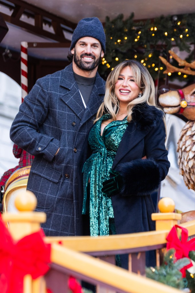 Jessie James Decker Macy s Thanksgiving Day Parade