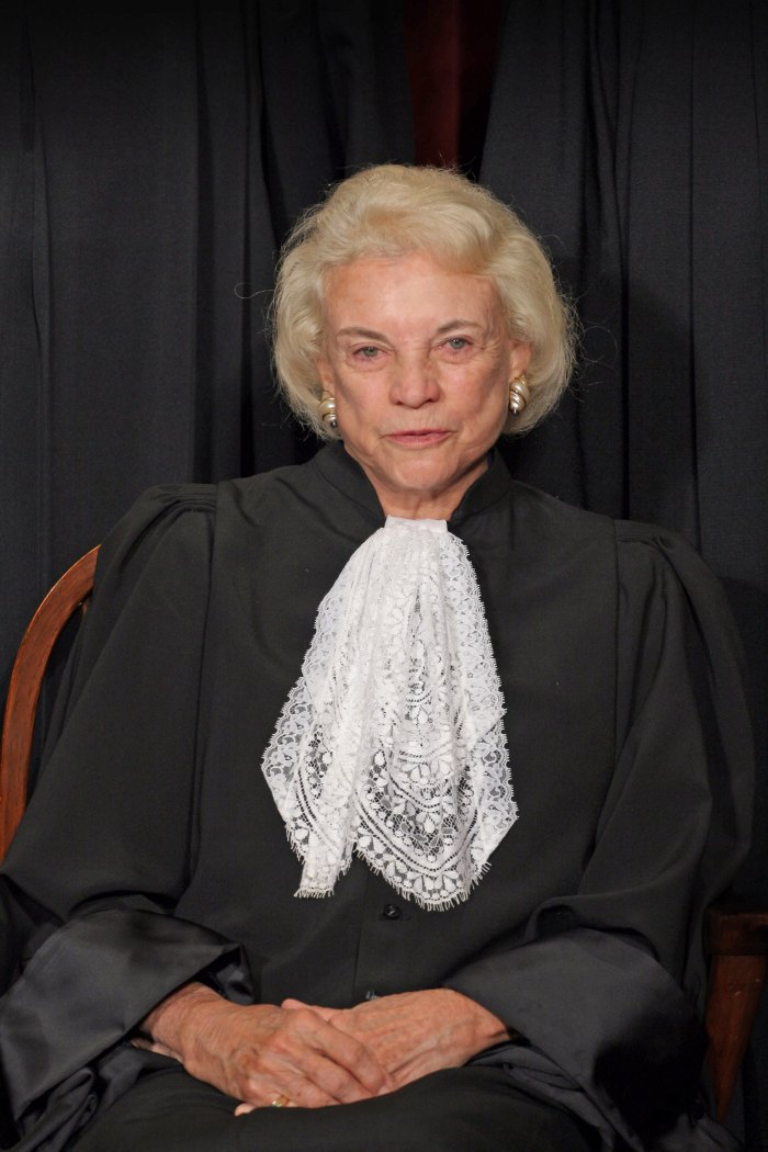 Former Supreme Court Justice Sandra Day Oconnor Dies At 93 Us Weekly