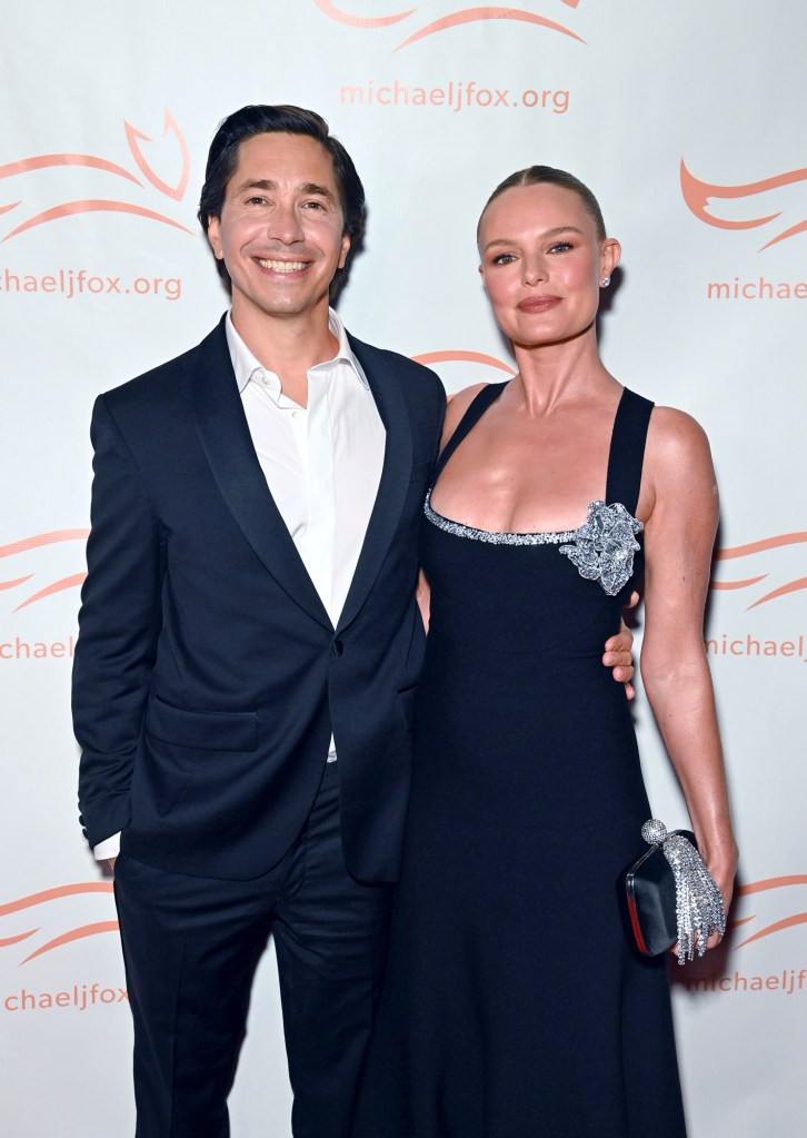 Kate Bosworth and Justin Long Prove Their Going Strong By Sharing a Kiss While Walking Their Dog