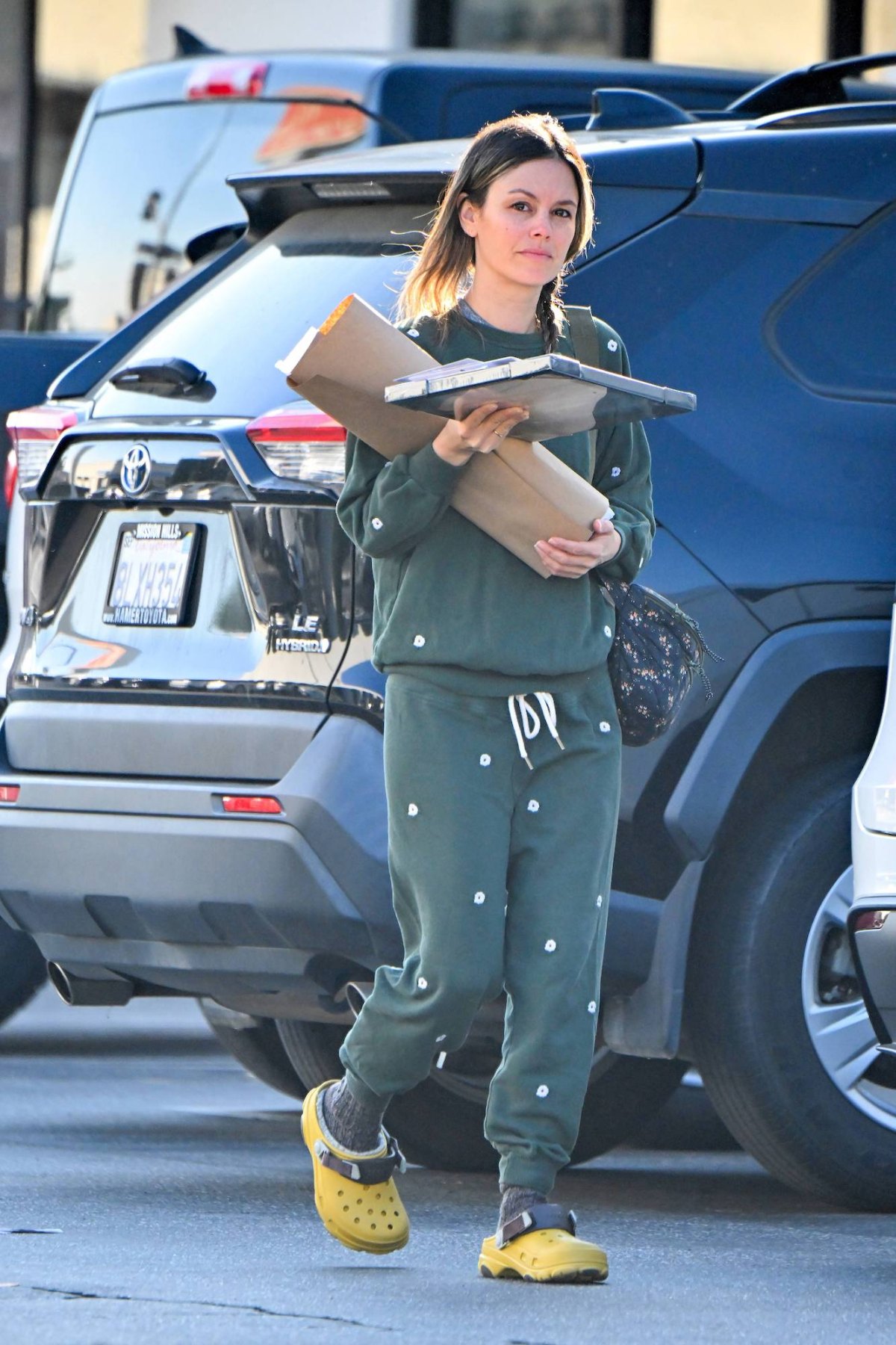 Rachel Bilson Laughs Off a Meme About Her Sweatsuit and Crocs Us Weekly