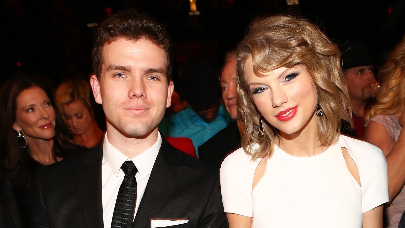 Feature Taylor Swift And Brother Austin Swift Are The Definition Of Supportive Siblings ?crop=0px%2C0px%2C1613px%2C912px&resize=1600%2C900&quality=86&strip=all
