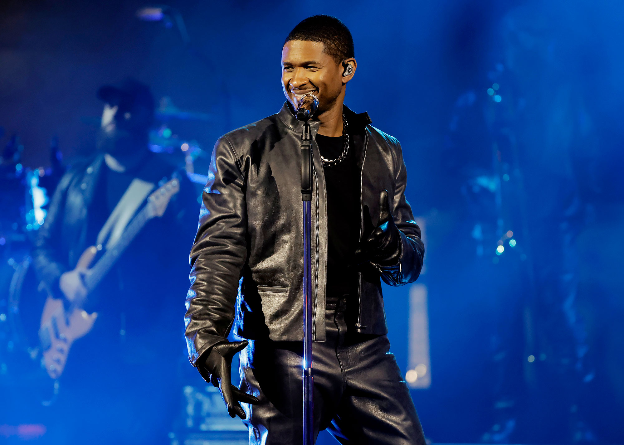 Usher's Halftime Show: A Skims Marketing Masterpiece - 303