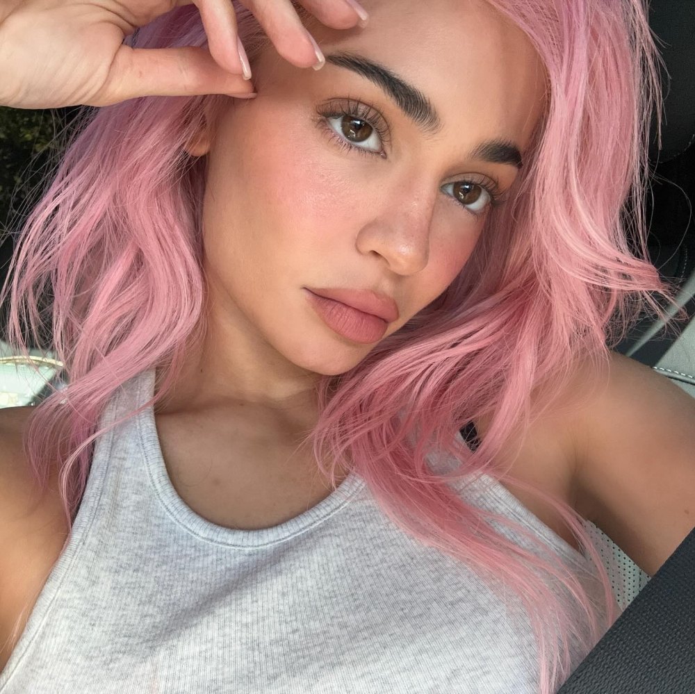 Kylie Jenner Unveils Hot Pink Hair Shocks Fans With King Kylie Look