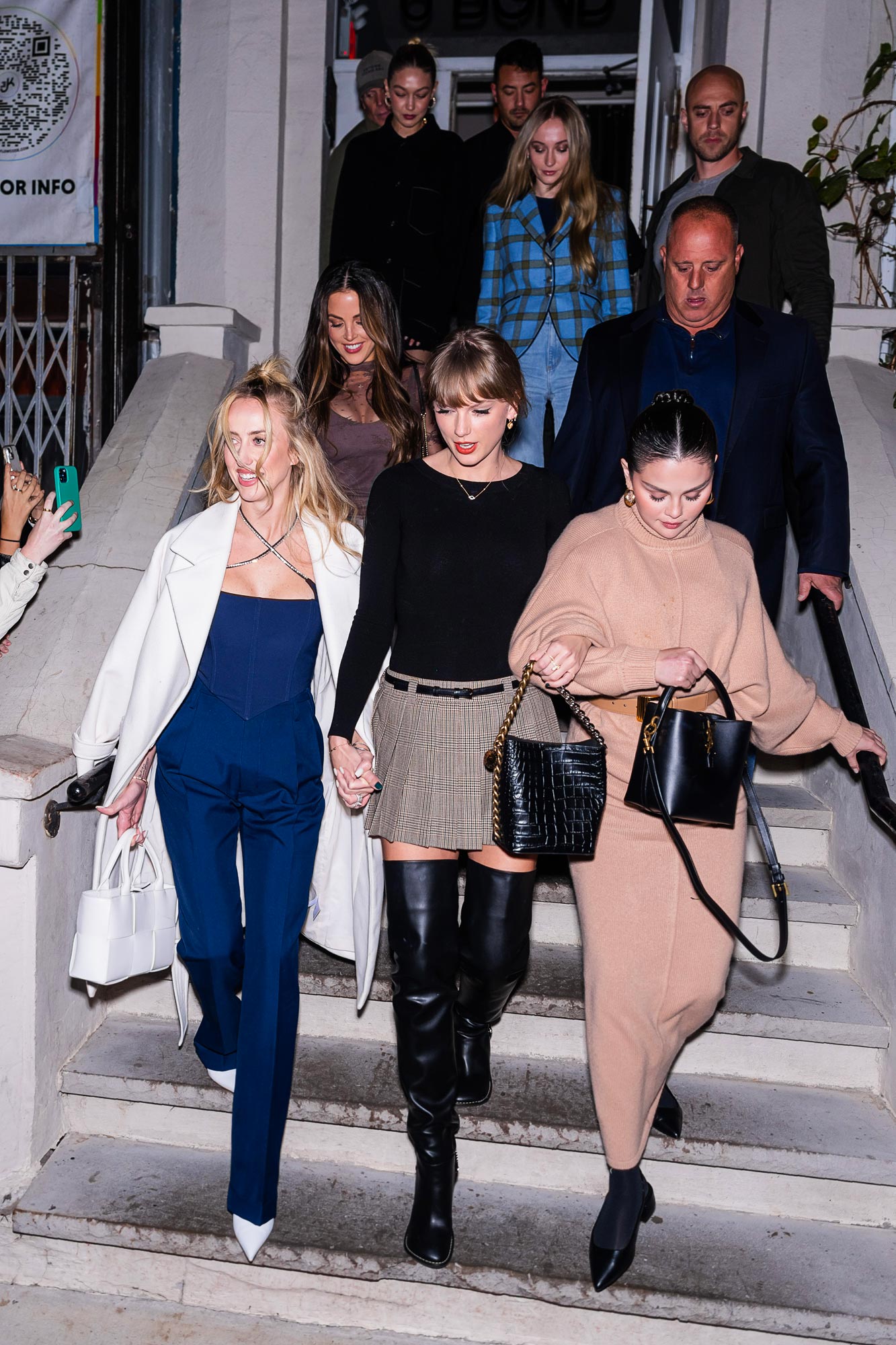 Taylor Swift abraça a grávida Brittany Mahomes no encontro duplo do Aberto dos EUA